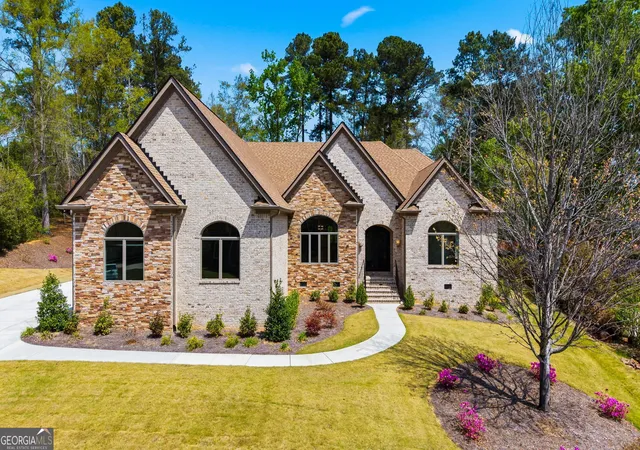Photo 1 of Single family home for sale at 607 W Lake Cir, Augusta, GA 30907 | MLS# 10732069 | Listing updated on 2026-06-11