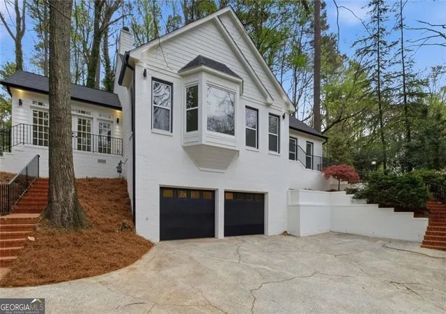 2nd image of 7170 Riverside, Atlanta, GA 30328 | MLS# 10776281