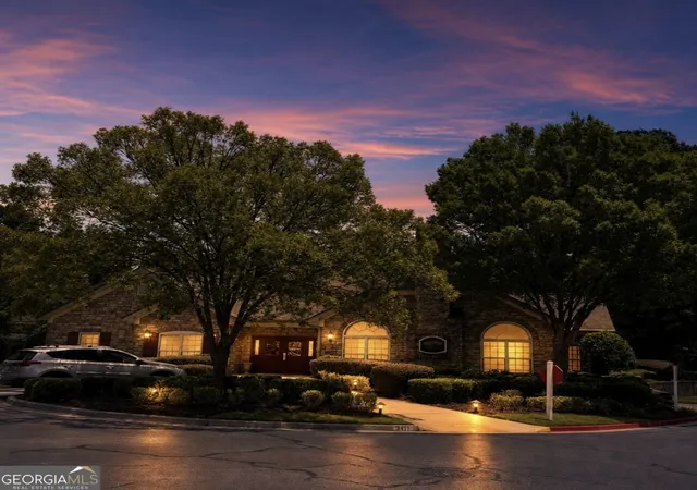 2nd image of 3416 NW Old Due W Rd, Marietta, GA 30064