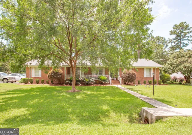 Homes for sale in Waycross, GA | 1249 Riverdale Dr, Waycross, GA 31503 | MLS# 10788191