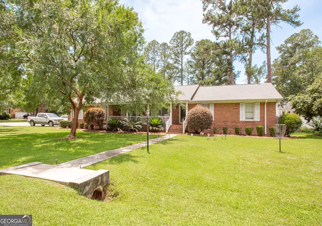 Homes for sale in Waycross, GA | 1249 Riverdale Dr, Waycross, GA 31503 | MLS# 10788191