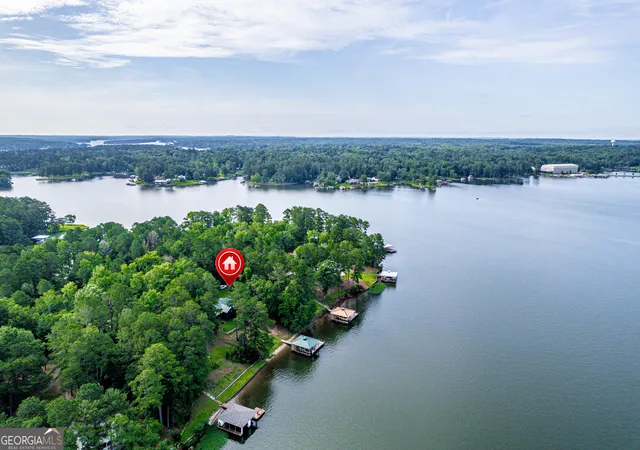 Homes for sale in Sparta, GA | 321 Barbara Point Rd, Sparta, GA 31087 | MLS# 10775266