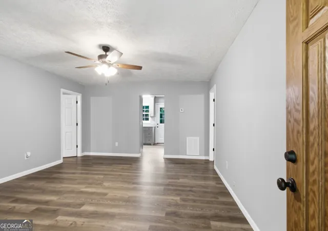 Photo 3 of Sale Pending at 222 Chigger Ridge Rd, Carnesville, GA 30521 | MLS# 10808797 | Listing updated on 2026-09-19