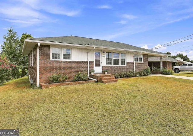 5th image of 209 Lagrange St, Newnan, GA 30263 | MLS# 10818727