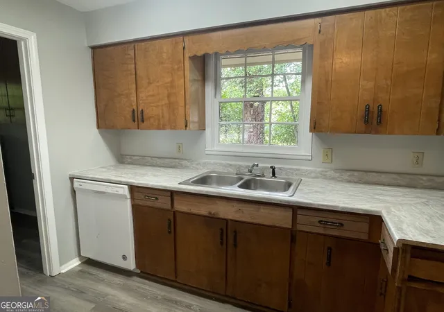 Photo 4 of Single family home for sale at 124 Alexander Ave, Reidsville, GA 30453 | MLS# 10829853 | Listing updated on 2026-09-03