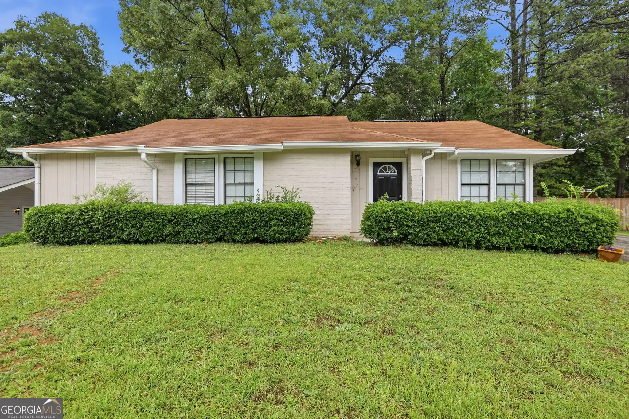 Photo 1 of Single family home for sale at 2257 Leslie Brk Dr, Decatur, GA 30035 | MLS# 10851177 | Listing updated on 2026-10-22