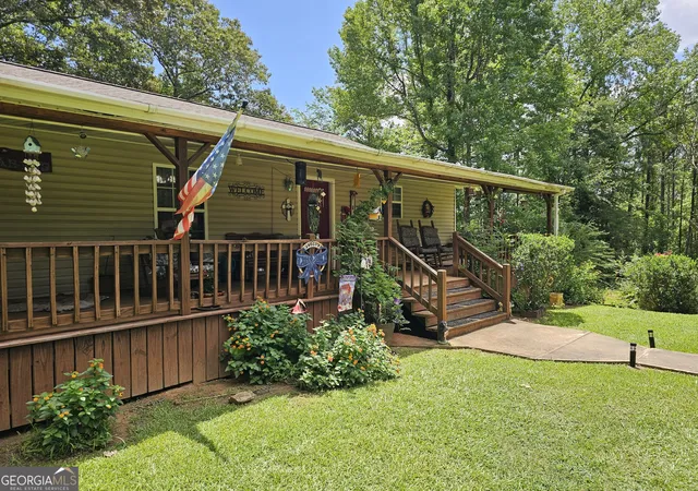 Homes for sale in Roanoke, AL | 1440 County Road 26, Roanoke, AL 36274 | MLS# 10794743