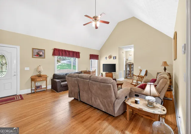 Photo 3 of Single family home for sale at 6 Adella Ln, Jefferson, GA 30549 | MLS# 10739070 | Listing updated on 2026-09-13