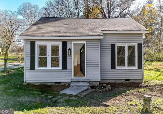 Homes for sale in Summerville, GA | 562 Highland Ave, Summerville, GA 30747 | MLS# 10795345