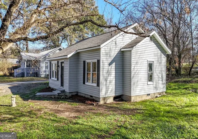 Homes for sale in Summerville, GA | 562 Highland Ave, Summerville, GA 30747 | MLS# 10795345