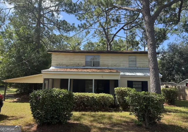 Photo 1 of Single family home for sale at 513 Community Dr, Waycross, GA 31501 | MLS# 10825715 | Listing updated on 2026-09-10