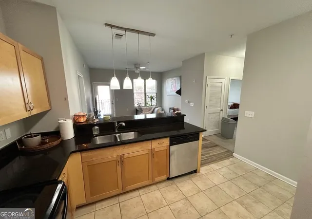 3rd image of 870 Mayson Turner Rd Nw #1336, Atlanta, GA 30314 | MLS# 10787377