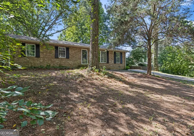 3rd image of 594 Kingston Ln Nw, Conyers, GA 30012 | MLS# 10788802