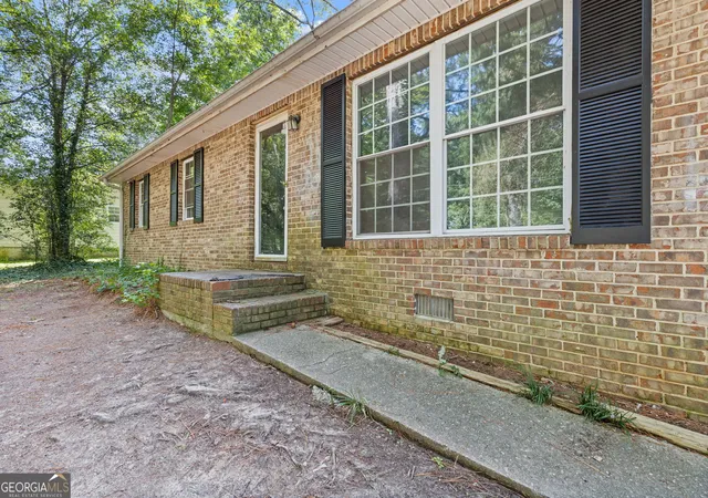 4th image of 594 Kingston Ln Nw, Conyers, GA 30012 | MLS# 10788802