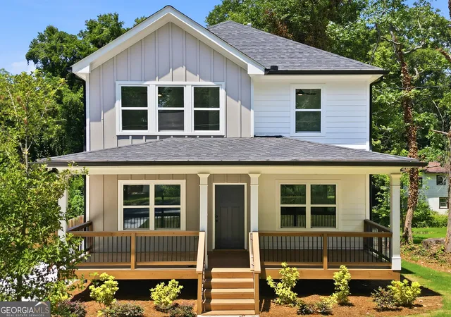 Photo 1 of Single family home for sale at 229 Wynnwood Dr Sw, Atlanta, GA 30310 | MLS# 10806027 | Listing updated on 2026-07-29