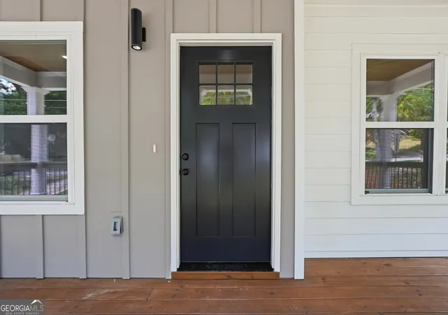 Photo 2 of Single family home for sale at 229 Wynnwood Dr Sw, Atlanta, GA 30310 | MLS# 10806027 | Listing updated on 2026-07-29