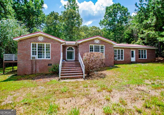 Photo 4 of Sale Pending at 3372 East Hwy 5, Whitesburg, GA 30185 | MLS# 10823630 | Listing updated on 2026-10-02