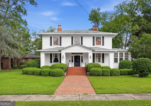 Homes for sale in Ashburn, GA | 315 E College Ave, Ashburn, GA 31714 | MLS# 10774469
