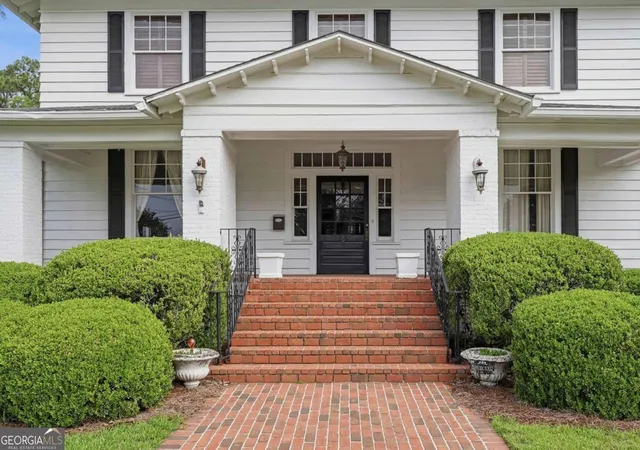 Homes for sale in Ashburn, GA | 315 E College Ave, Ashburn, GA 31714 | MLS# 10774469