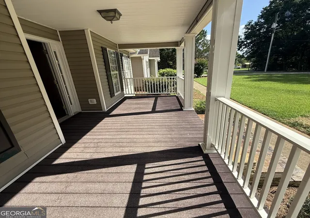 Photo 3 of Single family home for sale at 153 Dogwood Dr, Jackson, GA 30233 | MLS# 10822231 | Listing updated on 2026-09-19
