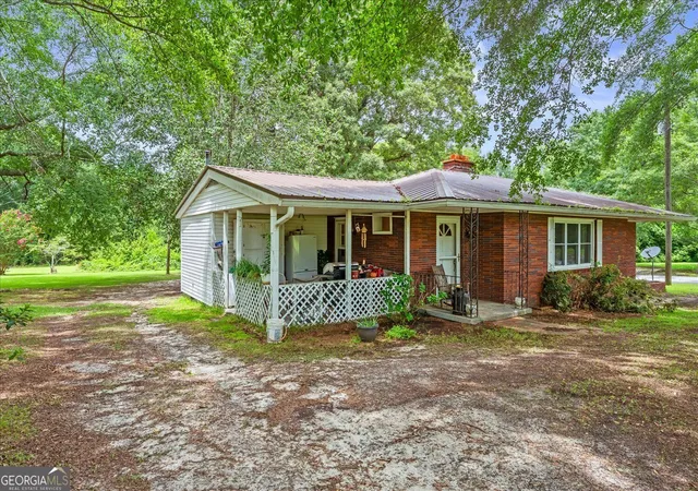 Photo 3 of Single family home for sale at 130 Washington St, Tignall, GA 30668 | MLS# 10828267 | Listing updated on 2026-08-18