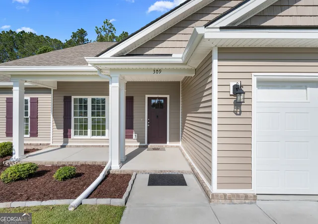 Homes for sale in Ellabell, GA | 309 Tallulah Bnd, Ellabell, GA 31308 | MLS# 10770216