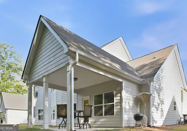 Photo 3 of Single family home for sale at 1202 Knowles Aly, Griffin, GA 30224 | MLS# 10791136 | Listing updated on 2026-09-05
