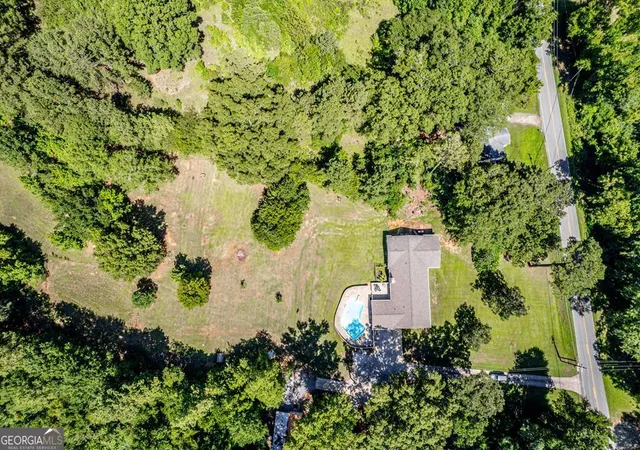 Photo 3 of Sale Pending at 122 Ivey Weaver Rd NE, Milledgeville, GA 31061 | MLS# 10682831 | Listing updated on 2026-02-12