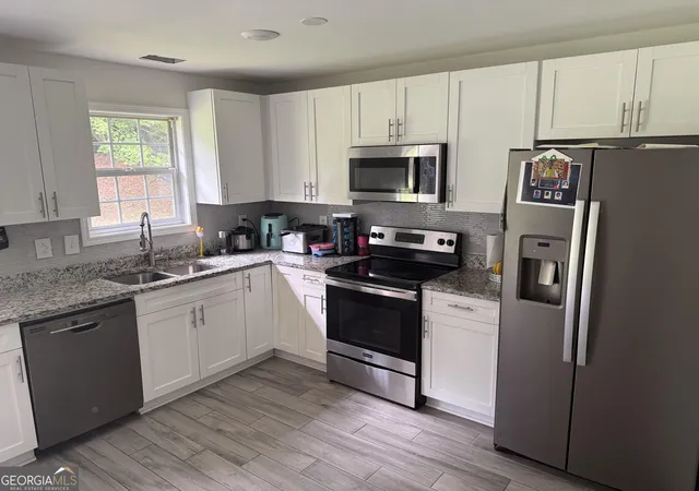2nd image of 4375 Chestnut Oaks Tr, Lithonia, GA 30038 | MLS# 10811380