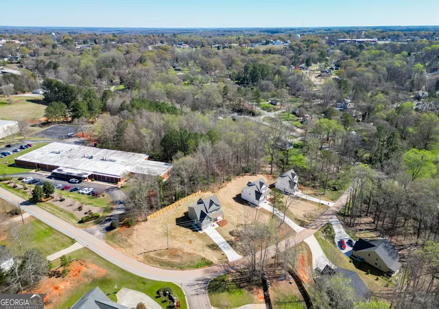 Homes for sale in Commerce, GA | 1003 Lakeview, Commerce, GA 30529 | MLS# 10722852