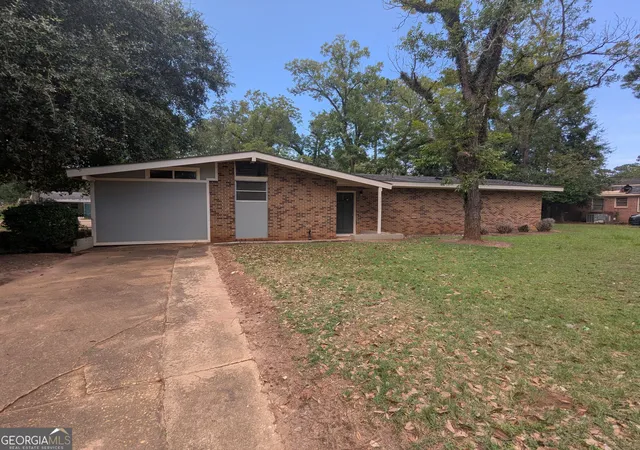 Single family home for sale at 2021 Whispering Pines Rd, Albany, GA 31707 | MLS# 10824797