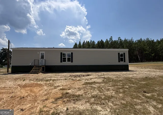 Photo 4 of Manufactured home for sale at 944 Collins Lane, Rentz, GA 31075 | MLS# 10827069 | Listing updated on 2026-09-17