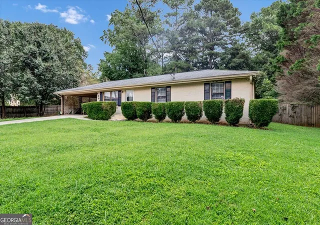 2nd image of 4481 Floyd Dr Sw, Mableton, GA 30126 | MLS# 10818305