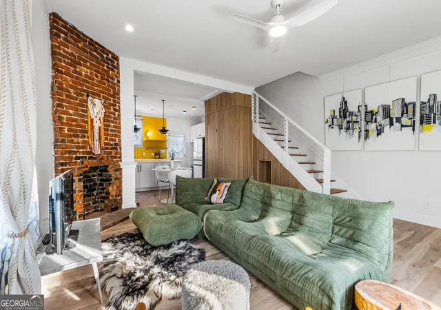 Photo 3 of Condo for sale at 1402 Jefferson St, Savannah, GA 31401 | MLS# 10826703 | Listing updated on 2026-08-29