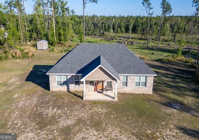 Homes for sale in Mount Vernon, GA | 333 E Gillis St, Mount Vernon, GA 30445 | MLS# 10787661