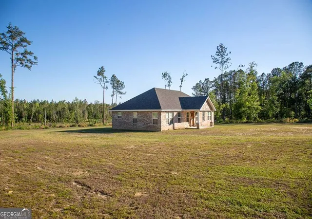 Homes for sale in Mount Vernon, GA | 333 E Gillis St, Mount Vernon, GA 30445 | MLS# 10787661