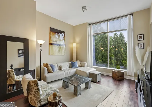Homes for sale in Atlanta, GA | 2795 Ne Peachtree Rd Ne #307, Atlanta, GA 30305 | MLS# 10769763