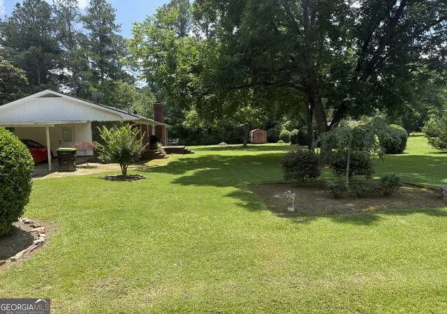 Photo 4 of Single family home for sale at 100 Pine St, Fayetteville, GA 30214 | MLS# 10786213 | Listing updated on 2026-08-27