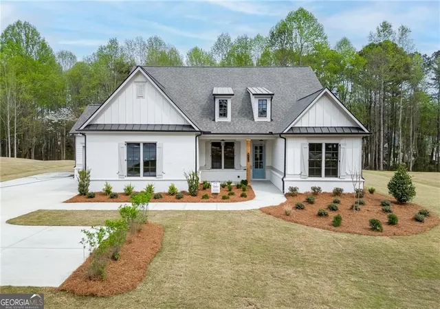 Photo 1 of Single family home for sale at 5410 Settingdown Rd, Cumming, GA 30041 | MLS# 10824855 | Listing updated on 2026-08-27