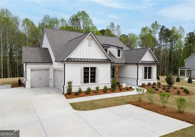 Photo 2 of Single family home for sale at 5410 Settingdown Rd, Cumming, GA 30041 | MLS# 10824855 | Listing updated on 2026-08-27