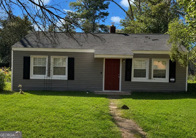 Homes for sale in Warner Robins, GA | 207 Eaker Dr, Warner Robins, GA 31088 | MLS# 10700890
