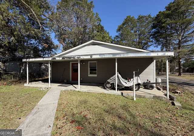 Homes for sale in Warner Robins, GA | 207 Eaker Dr, Warner Robins, GA 31088 | MLS# 10700890