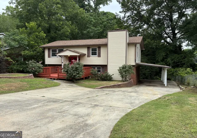Photo 2 of Single family home for sale at 10572 Eagle Dr, Jonesboro, GA 30238 | MLS# 10779502 | Listing updated on 2026-09-10
