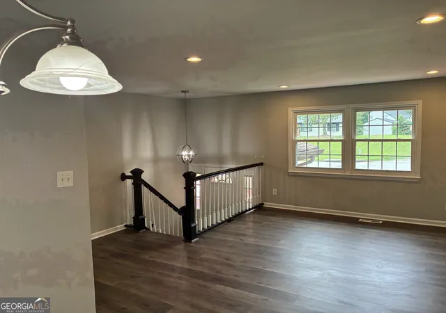Photo 4 of Single family home for sale at 10572 Eagle Dr, Jonesboro, GA 30238 | MLS# 10779502 | Listing updated on 2026-10-15