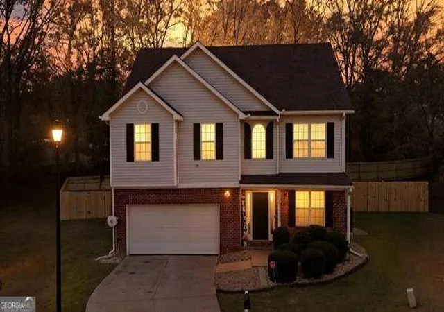 Photo 2 of Sale Pending at 2391 Temple View Ct, Snellville, GA 30078 | MLS# 10652497 | Listing updated on 2026-03-23