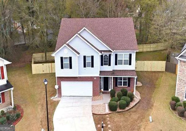 Photo 3 of Sale Pending at 2391 Temple View Ct, Snellville, GA 30078 | MLS# 10652497 | Listing updated on 2026-03-23