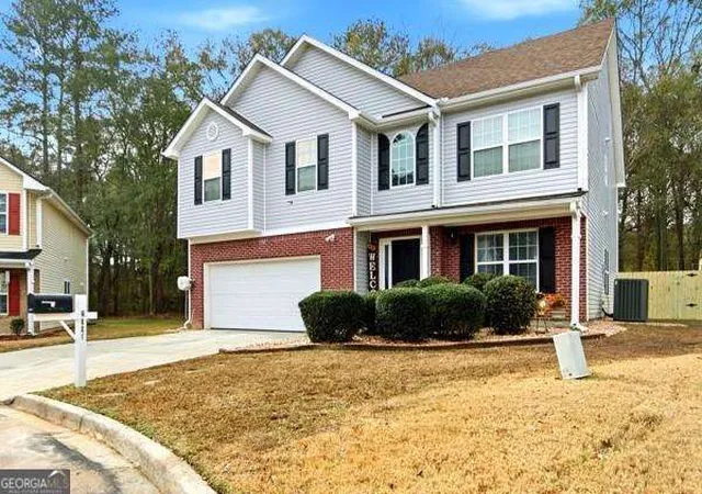 Photo 3 of Sale Pending at 2391 Temple View Ct, Snellville, GA 30078 | MLS# 10652497 | Listing updated on 2026-03-23