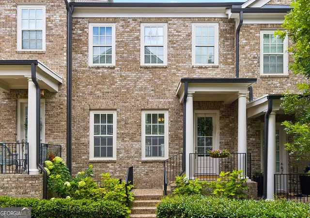 1st image of 7012 Seneca Ct, Roswell, GA 30076 | MLS# 10812021