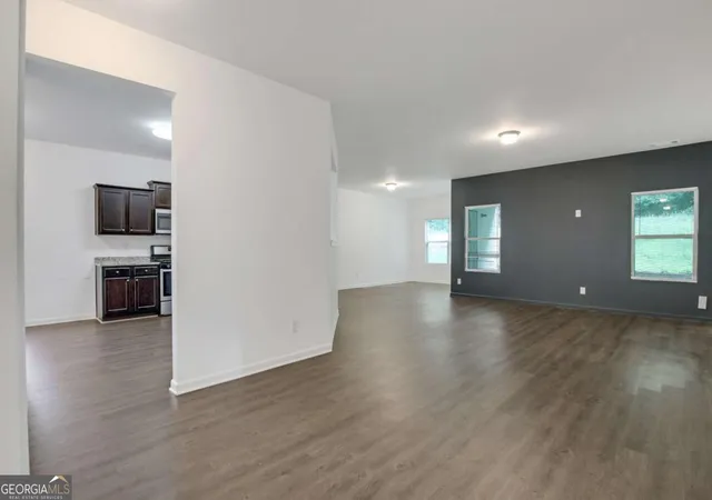 Photo 4 of Single family home for sale at 697 Scotland Dr, Dallas, GA 30132 | MLS# 10787009 | Listing updated on 2026-09-04