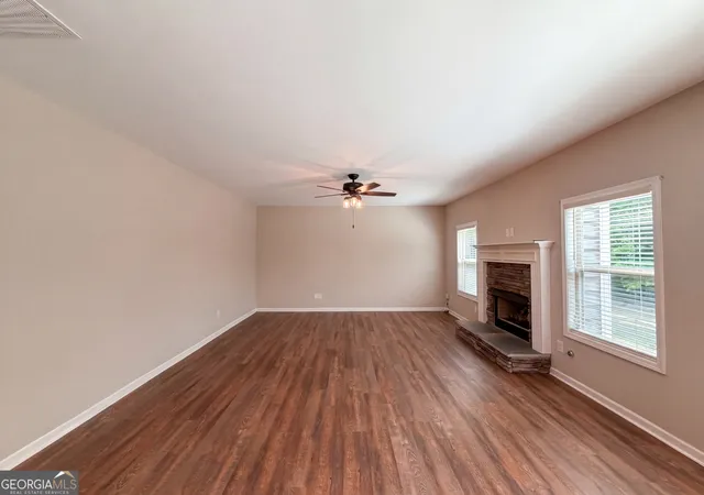 4th image of 92 Old Bailey Farms Dr, Senoia, GA 30276 | MLS# 10755674